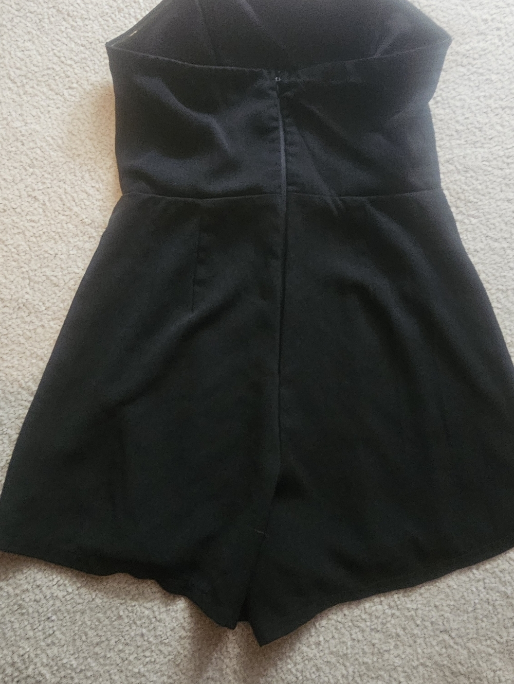 Vestique Strapless Black Smocked Romper Size Small - Picture 3 of 10